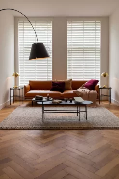 Muuto Outline Bank 3-zits, Vidar 554, Onderstel Zwart -Muuto x886x886 binnenkijker prinseneiland 2b.jpg.pagespeed.ic .xkIVDhQp01