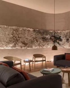 Muuto Rest Bank Tweezitter, Remix 163, Eiken Onderstel -Muuto x886x886 muuto cover lounge chair eiken1.jpg.pagespeed.ic .SRcaZhYI06