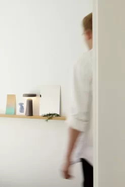 Muuto Ease Tafellamp Oplaadbaar LED Taupe -Muuto x886x886 muuto ease tafellamp oplaadbaar led1.jpg.pagespeed.ic .Ep5uaQ9eBC