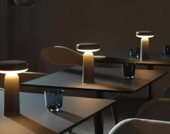 Muuto Ease Tafellamp Oplaadbaar LED Lichtblauw 27 Muuto Ease Tafellamp Oplaadbaar LED Lichtblauw -Muuto x886x886 muuto ease tafellamp oplaadbaar13.jpg.pagespeed.ic .yKXeQ4PL44 1