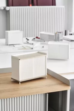 Muuto Enfold Low Dressoir Lichtgroen/eiken -Muuto x886x886 muuto enfold low dressoir13.jpg.pagespeed.ic .7kIrRXiFsZ 4