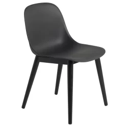 Muuto Fiber Side Wood Stoel Zwart