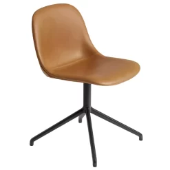 Muuto Fiber Side Swivel Gestoffeerde Stoel Cognac Leer