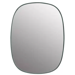 Muuto Framed Spiegel Small Donkergroen