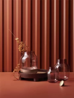 Muuto Silent Vaas 15 Clear -Muuto x886x886 muuto kerst elevated vaas.jpg.pagespeed.ic .7PVinRFyIe 3