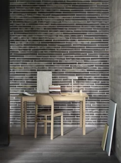 Muuto Linear Tafellamp LED Grijs -Muuto x886x886 muuto linear tafellamp4.jpg.pagespeed.ic .LtdLMCeRtS