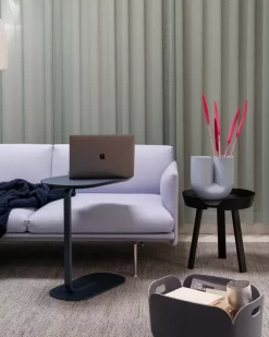 Muuto Relate Bijzettafel 60.5 Oak/Black -Muuto x886x886 muuto relate bijzettafel16.jpg.pagespeed.ic .yTGilOMB5B 1