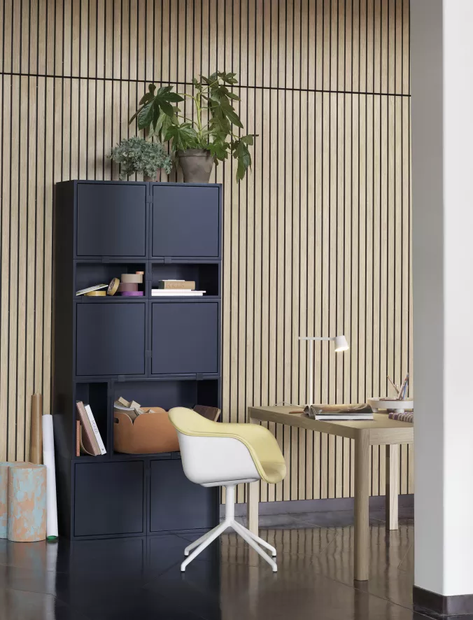 Muuto Stacked 2.0 Kast Medium Met Deur Donkerblauw 21 Muuto Stacked 2.0 Kast Medium Met Deur Donkerblauw - Afbeelding 19