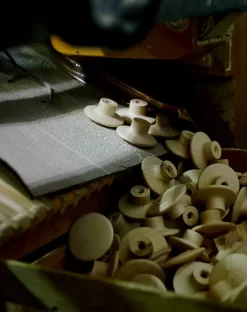 Muuto The Dots Haak Ø9 Oak 33 Muuto The Dots Haak Ø9 Oak -Muuto x886x886 muuto the dots haak 5 stuks8.jpg.pagespeed.ic .od9hkirwUs 20