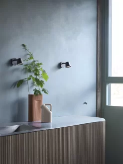 Muuto Tip Wandlamp LED Zwart -Muuto x886x886 muuto tip wandlamp4.jpg.pagespeed.ic .jMwCtXcWsG