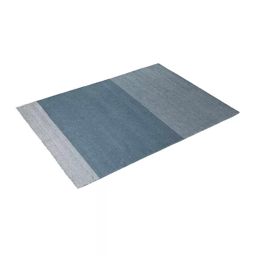 Muuto Varjo Vloerkleed 240x170 Blue 3 Muuto Varjo Vloerkleed 240x170 Blue