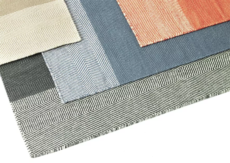 Muuto Varjo Vloerkleed 240x170 Dark Grey 16 Muuto Varjo Vloerkleed 240x170 Dark Grey - Afbeelding 14