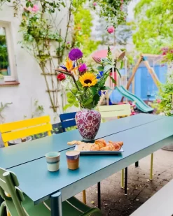 Muuto Linear Steel Tuintafel 200x75 Burnt Orange -Muuto x886x886 myflinders tuin fermob luxembourg stoel muuto linear tafel.jpg.pagespeed.ic .9X qiCt2Zn 4