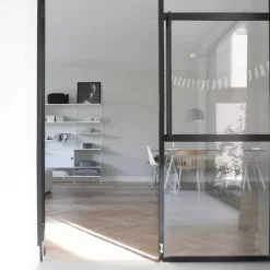 Muuto Ambit Hanglamp Ø40 Zwart -Muuto x886x886 myflinders woonkamer string kast vitra dsr stoel hay stoel muuto lamp restore mand.jpg.pagespeed.ic .MgLWQVrAEV 1