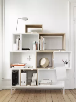 Muuto Stacked 2.0 Kast Podium Eiken -Muuto x886x886 stacked 2 0 kast small open21.jpg.pagespeed.ic .qoCaLTKigs 3